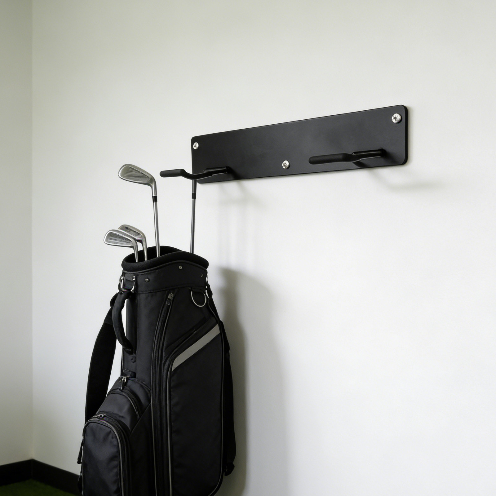 壁掛けゴルフバッグラック 省スペースオーガナイザー ガレージ - Golf Equipment Organizer For Garage のレビューと価格