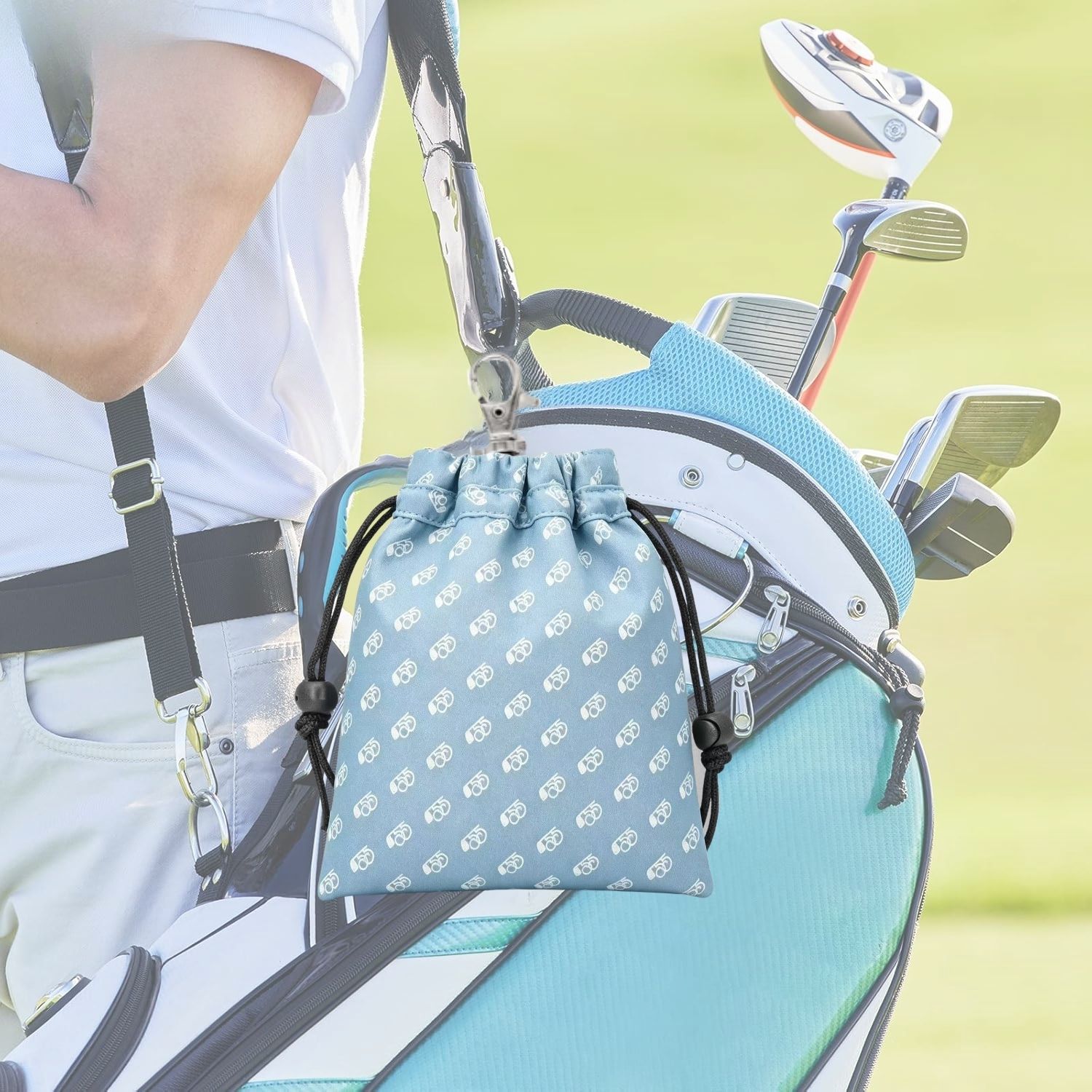ミニマリストなブルーのゴルフ貴重品バッグ。巾着式でゴルフボー - Golf Equipment Drawing のレビューと価格