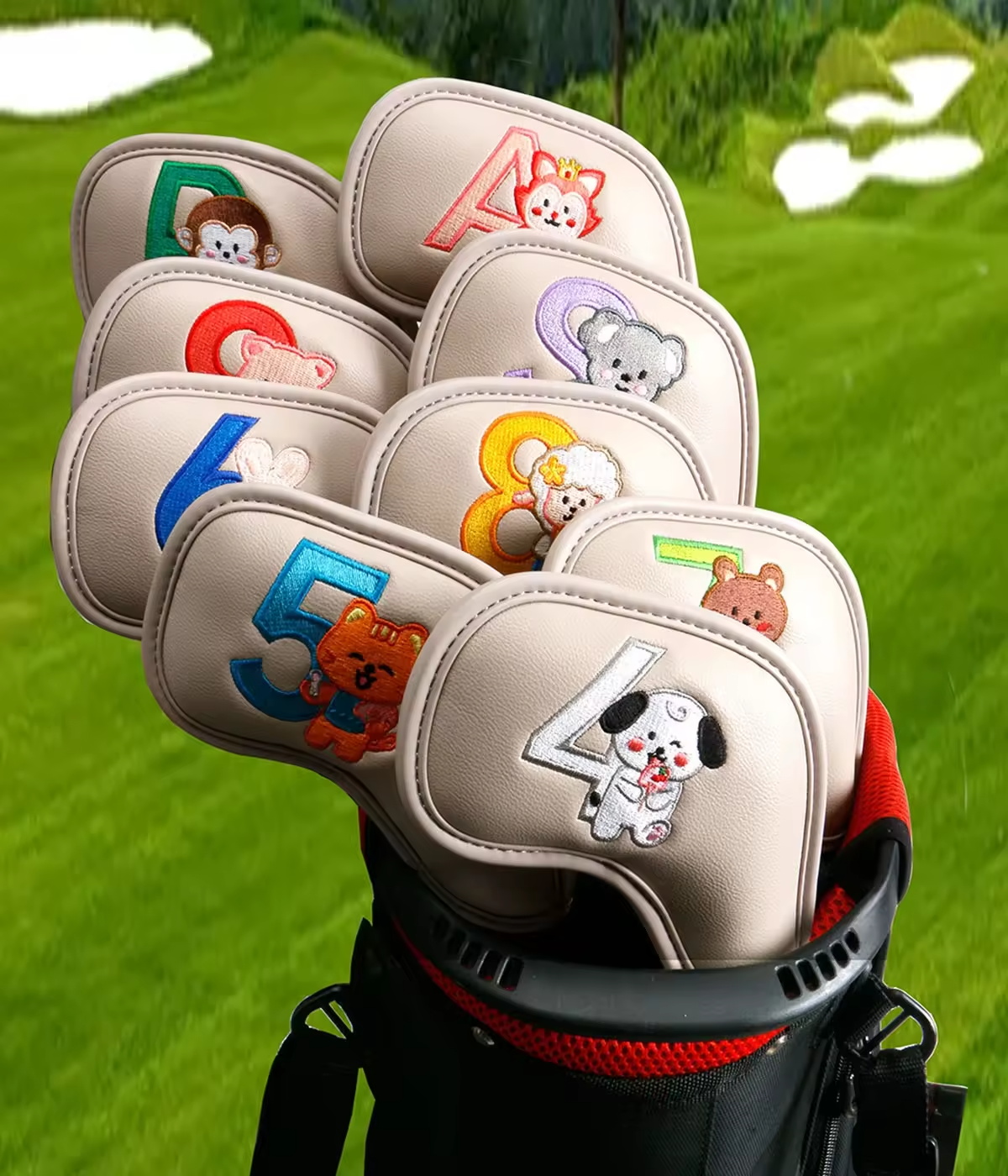 9個入りのかわいい漫画風動物ゴルフアイアンヘッドカバー、PU - Headcover Driver のレビューと価格